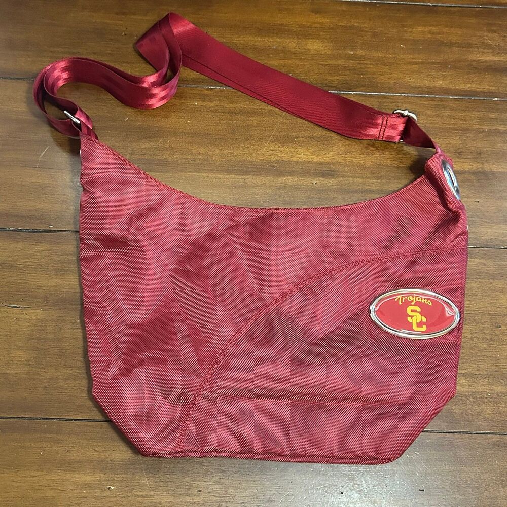 NCAA USC Trojans Over the Shoulder Seat Belt Strap Bag / Purse